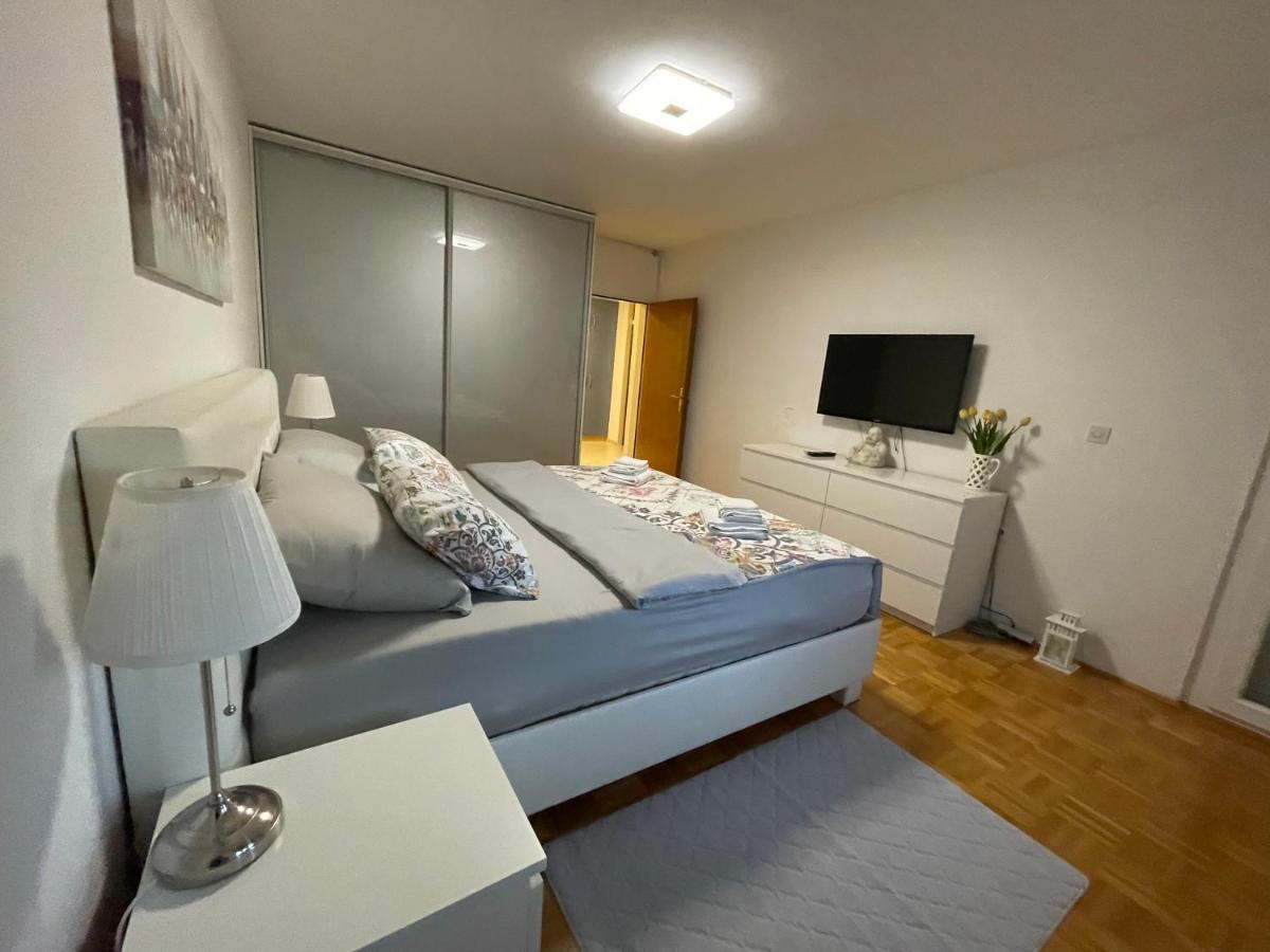 Dis Apartment Varasd Kültér fotó