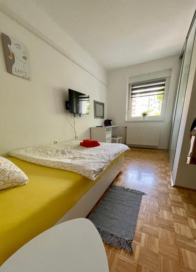 Dis Apartment Varasd Kültér fotó