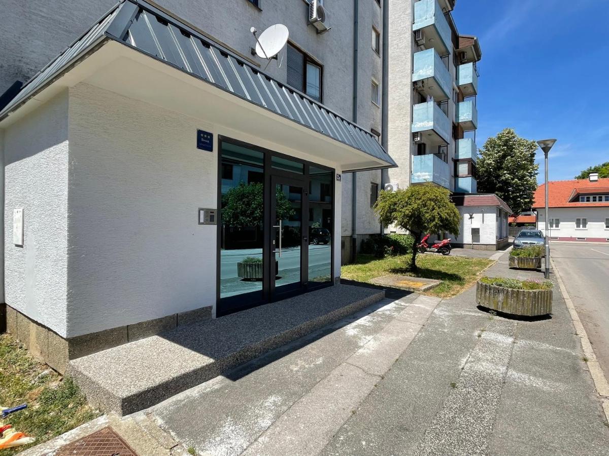 Dis Apartment Varasd Kültér fotó